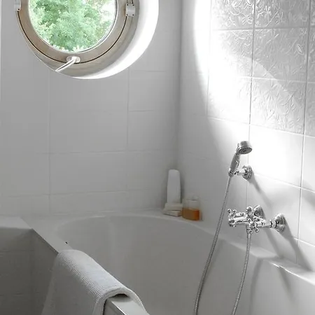Clos Mirabel Manor - B&B Jurançon Extérieur photo